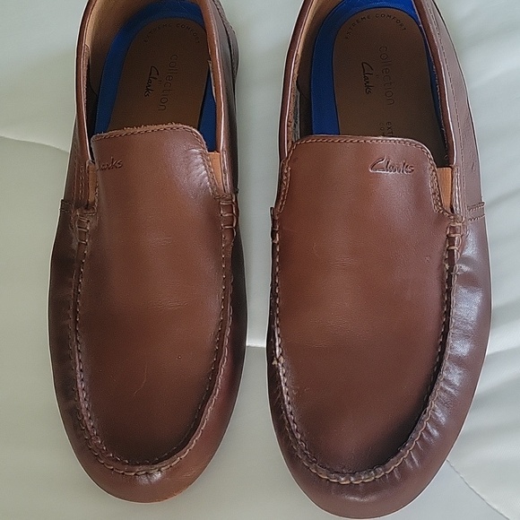CLARKS MARKMAN PLAIN LOAFERS  11 DARK TAN - Picture 12 of 12
